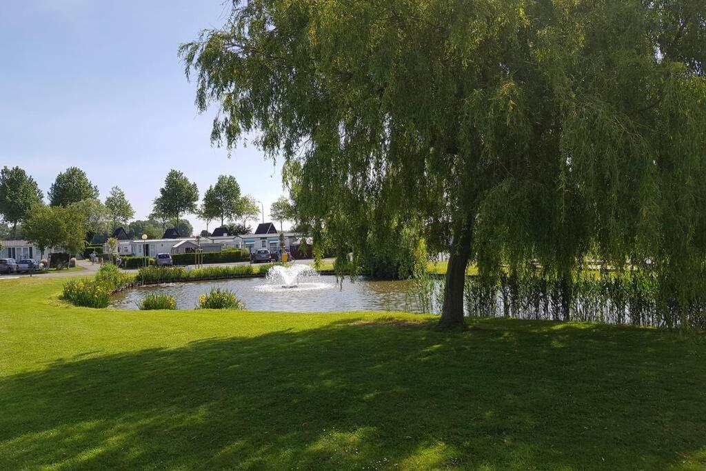 Gezellige Chalet In Nieuwpoort - Opkuis Inbegrepen In De Prijs Oostduinkerke Exterior foto